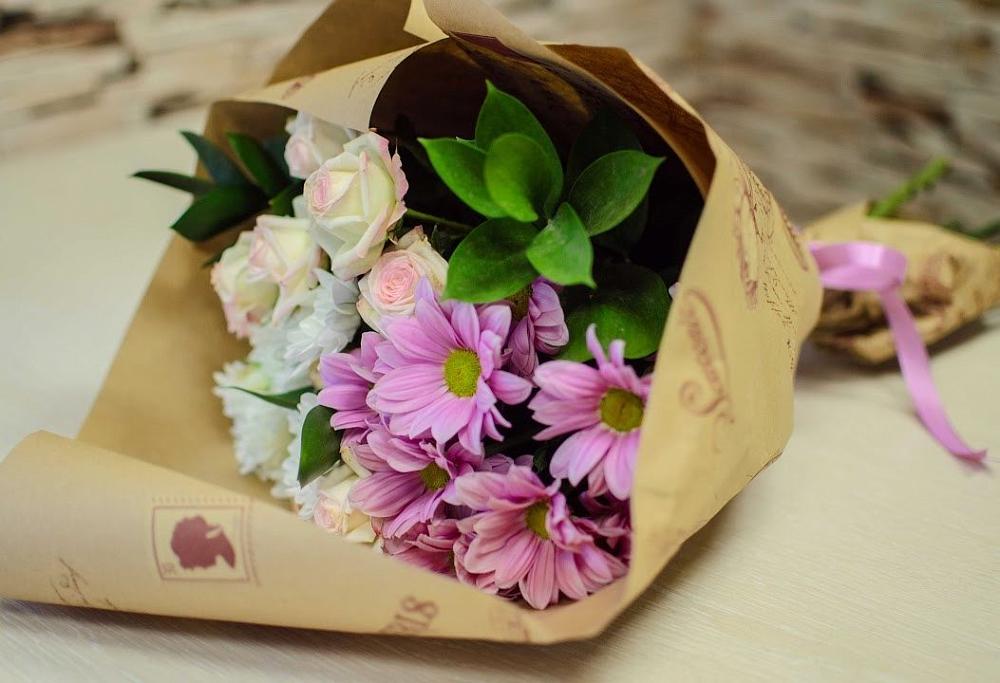 Букет цветов из: Розы и Хризантемы в Кожве