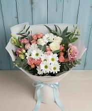 Букет цветов из:  Розы, Лизиантусы и Хризантемы в Кожве