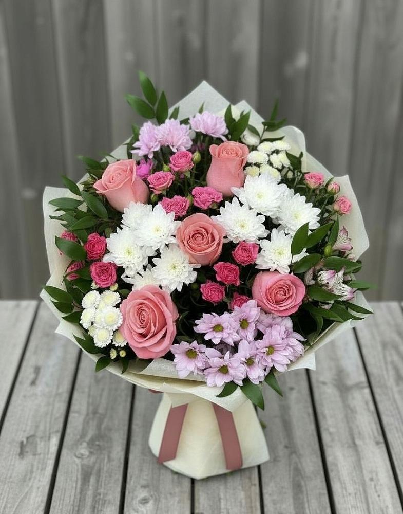 Букет цветов из: Альстромерии, Гвоздики, Розы и Хризантемы в Кожве