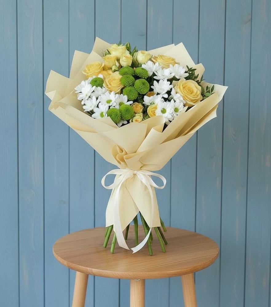 Букет цветов из: Хризантемы и Розы в Кожве