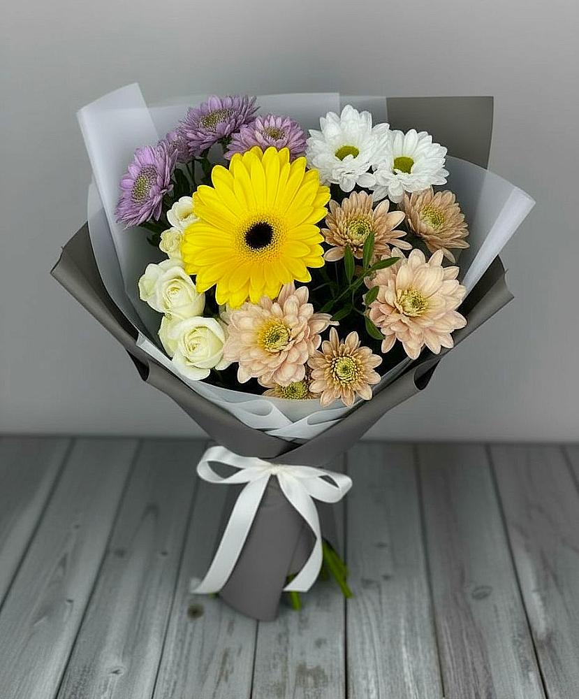 Букет цветов из: Розы, Герберы и Хризантемы в Кожве