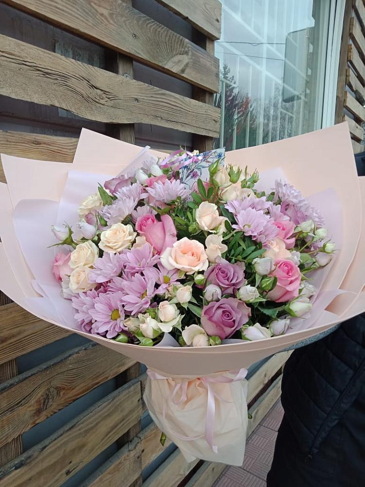 Букет цветов из: Розы и Хризантемы в Кожве