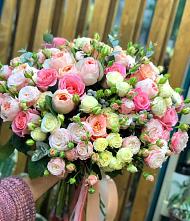 Букет цветов из:  Розы #REPLACE_PRED# Кожве