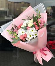 Букет цветов из:  Розы, Лизиантусы и Хризантемы в Кожве