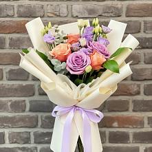 Букет цветов из:  Лизиантусы и Розы #REPLACE_PRED# Кожве