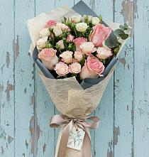 Букет цветов из:  Розы #REPLACE_PRED# Кожве