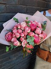 Букет розы в пальмах в Кожве Букет цветов из: Розы в Кожве