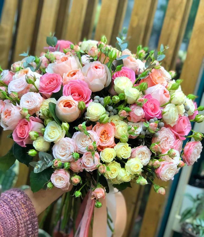 Букет цветов из: Розы в Кожве