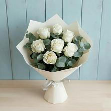 Букет Белые розы в Эвкалипте в Кожве
