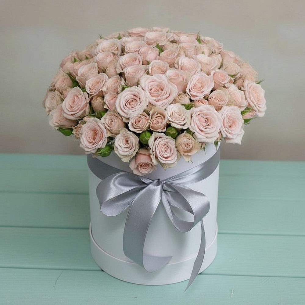 Цветочная композиция из Розы в шляпной коробке в Кожве